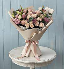 Букет цветов из:  Розы и Лизиантусы в Ярославской Краснодарский край