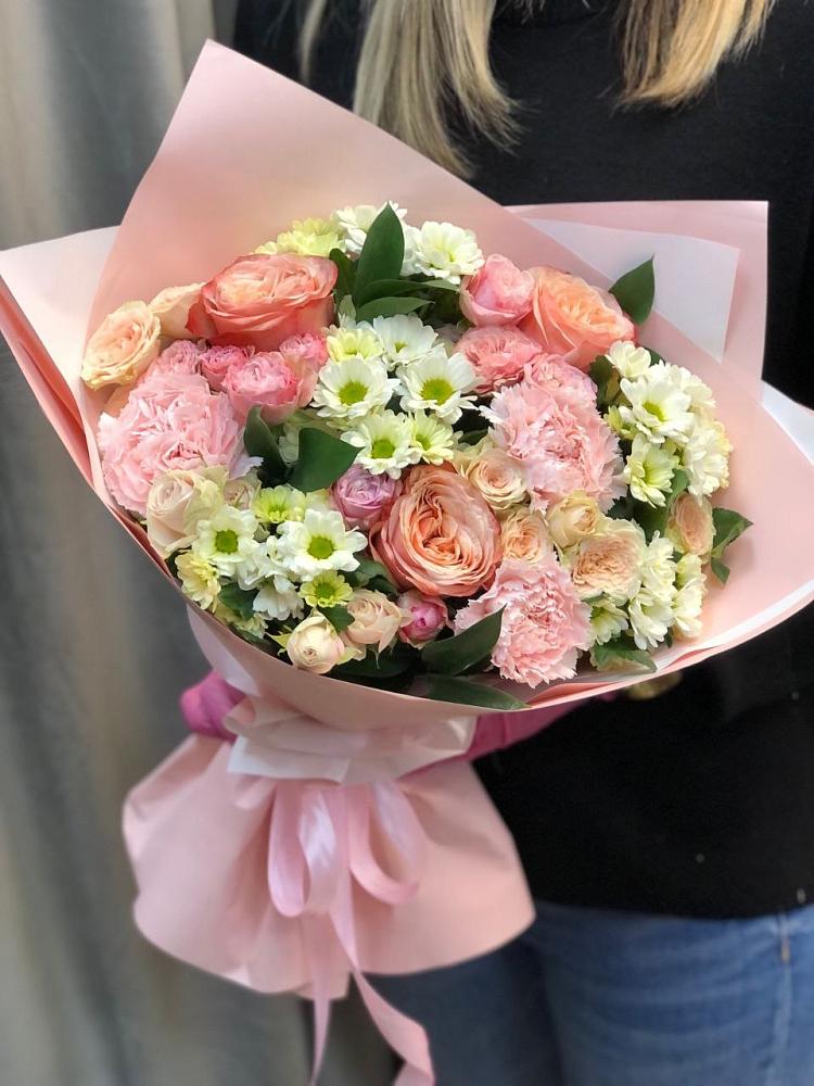 Букет цветов из: Гвоздики, Розы и Хризантемы в Ярославской Краснодарский край