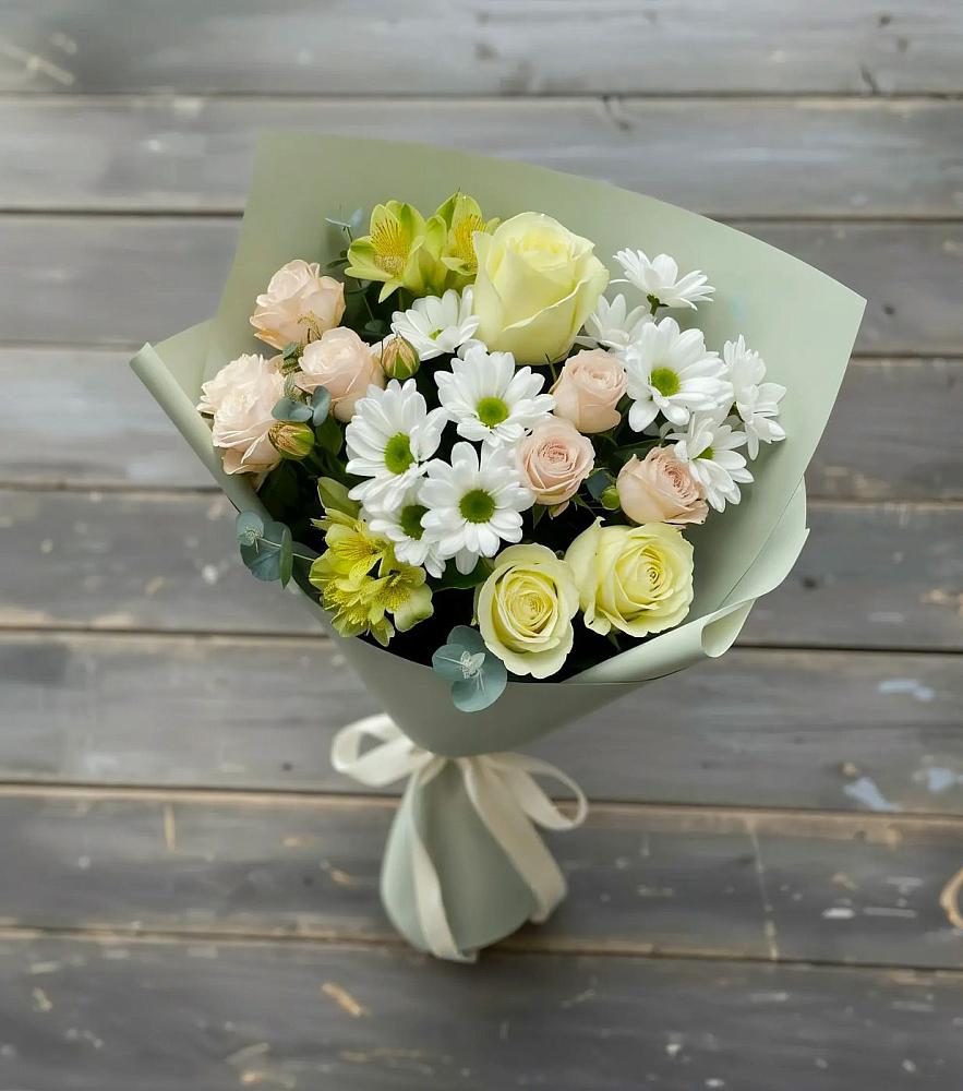 Букет цветов из: Альстромерии, Розы и Хризантемы в Ярославской Краснодарский край