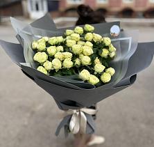 Букет Белые кустовые розы Солинеро в Ярославской Краснодарский край