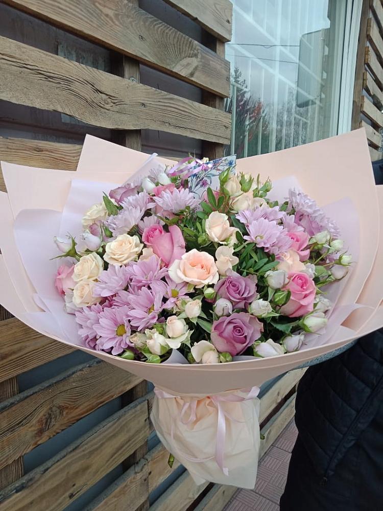 Букет цветов из: Розы и Хризантемы в Ярославской Краснодарский край