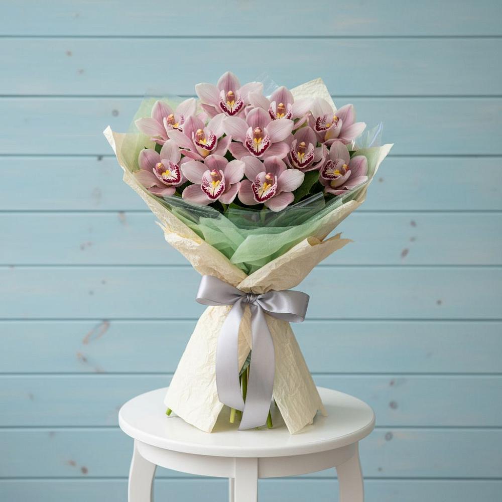 Букет цветов из: Орхидеи и Розы в Ярославской Краснодарский край