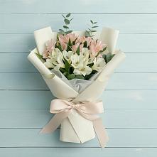 Букет цветов из:  Альстромерии в Ярославской Краснодарский край