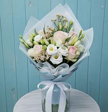 Букет цветов из:  Розы и Лизиантусы в Ярославской Краснодарский край