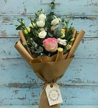 Букет цветов из:  Розы и Лизиантусы в Ярославской Краснодарский край